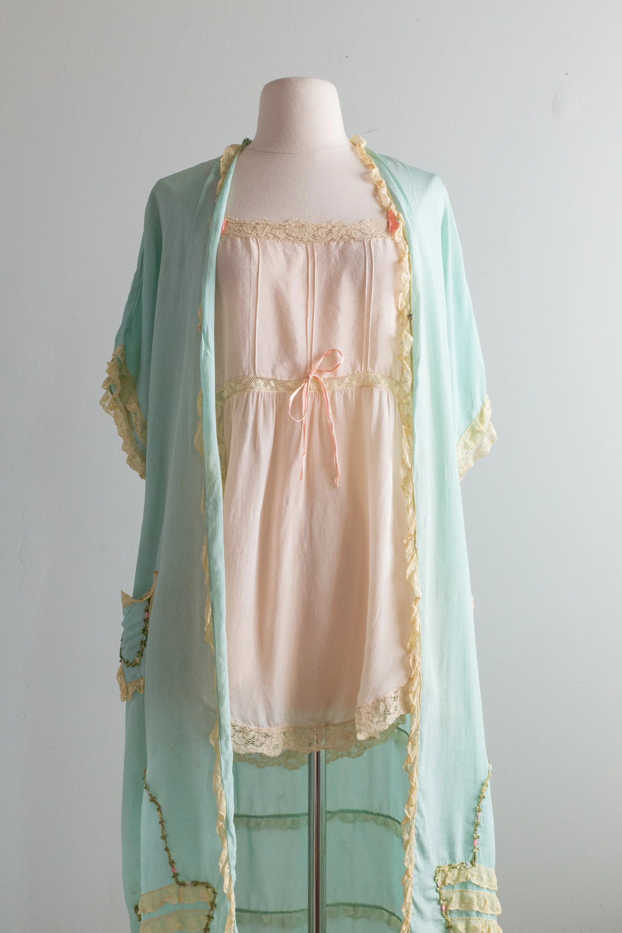 Beautiful 1920's Blush Silk Slip / Small