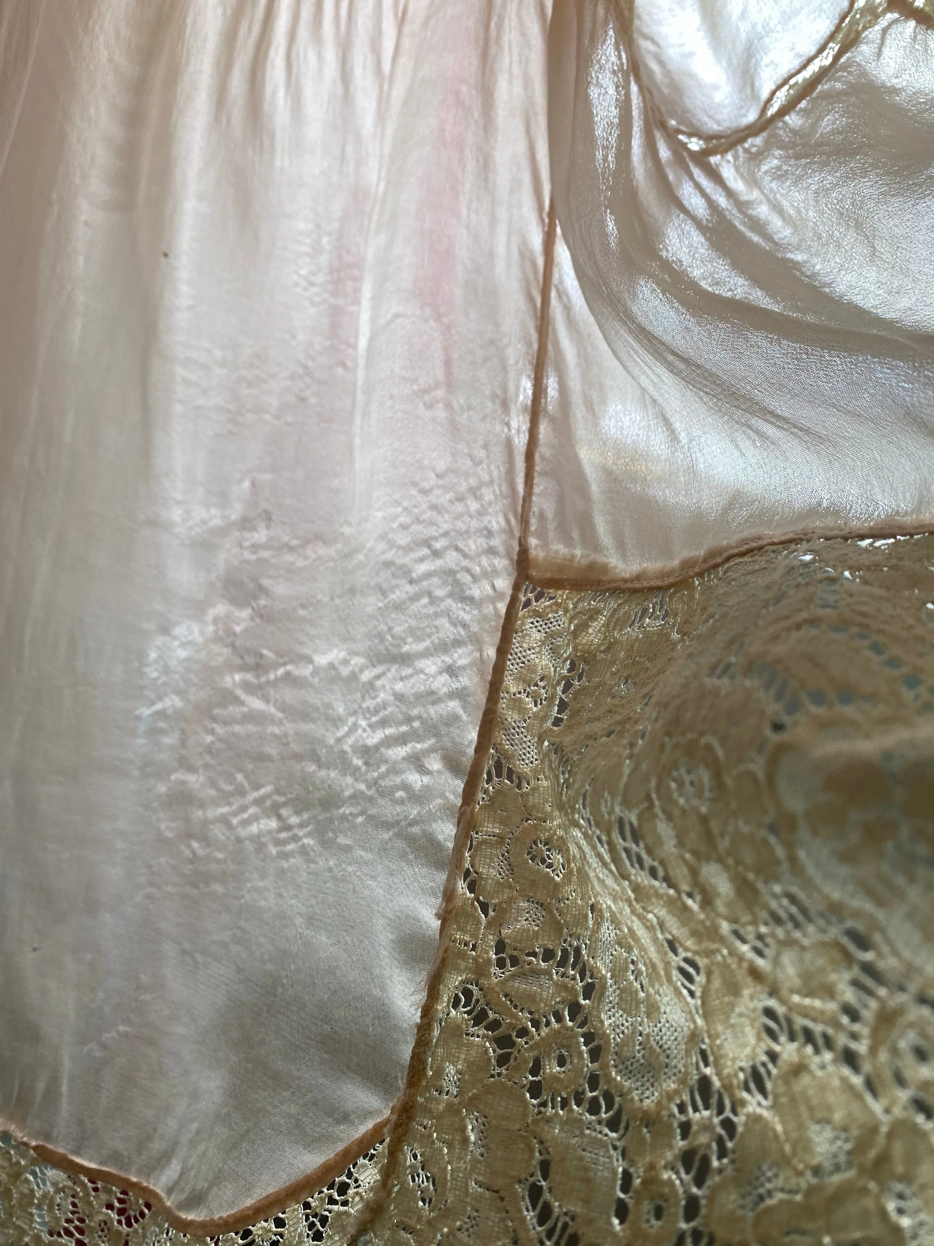 Beautiful 1920's Blush Silk Slip / Small