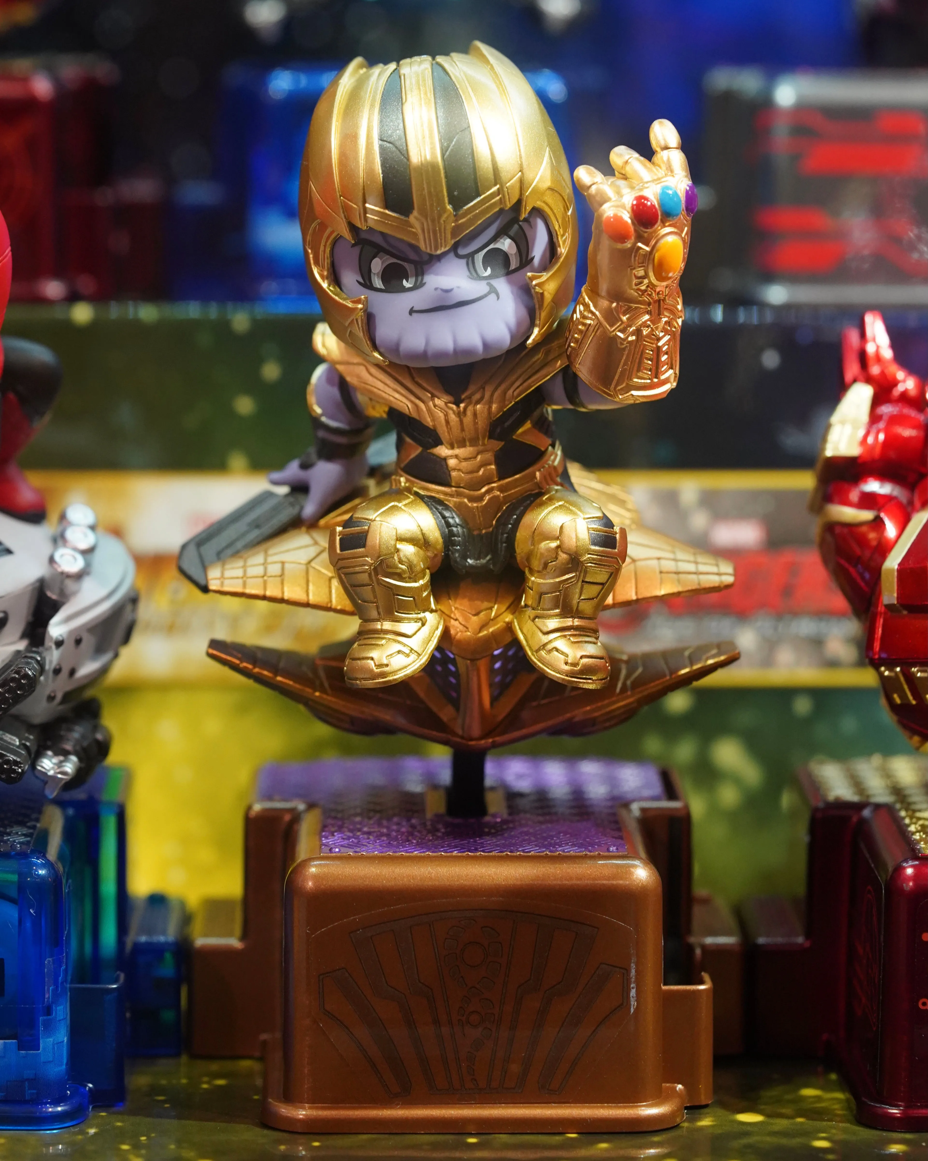 Hot toys Cosbaby Thanos CosRider