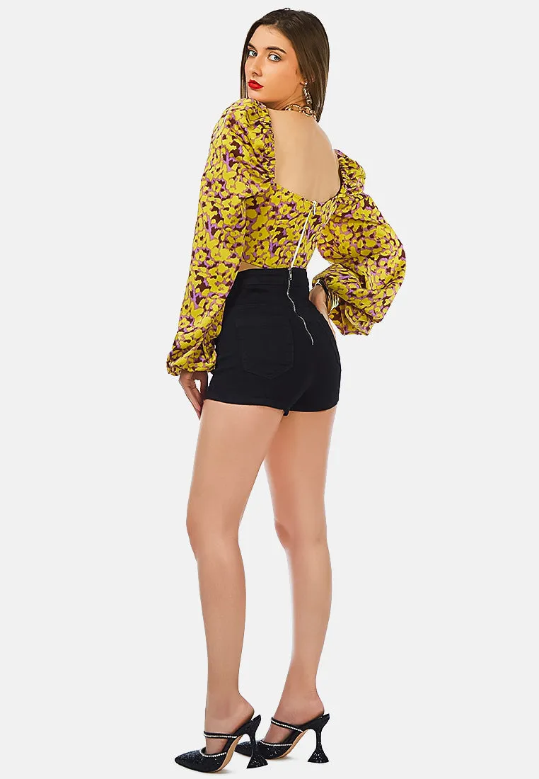 Printed Puffed Sleeve Blouse